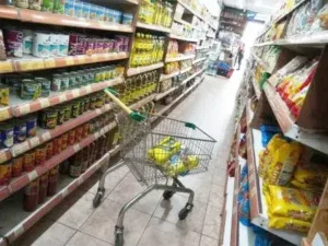 Subió un 2% el consumo de los hogares en bienes y servicios finales durante julio