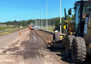 Continúan las obras de mejora en la Ruta A015 hacia Salto Grande