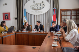 La Mesa Interinstitucional avanza en el análisis técnico y en nuevos acuerdos para mejorar la alimentación escolar