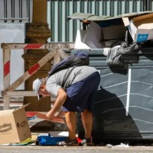 El Gobierno en alerta: estiman que la pobreza rondará el 30% y afectará a 15 millones de personas