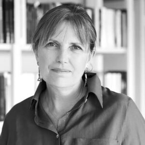 Claudia Piñeiro explora los silencios y las fracturas de la Argentina actual en El canto invisible