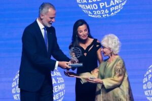 Isabel Allende ganó el Premio Planeta con una novela que retoma la historia de La casa de los espíritus
