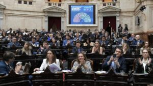 En un final polémico, Diputados aprobó la vuelta a comisiones del proyecto sobre Endeudamiento Familiar